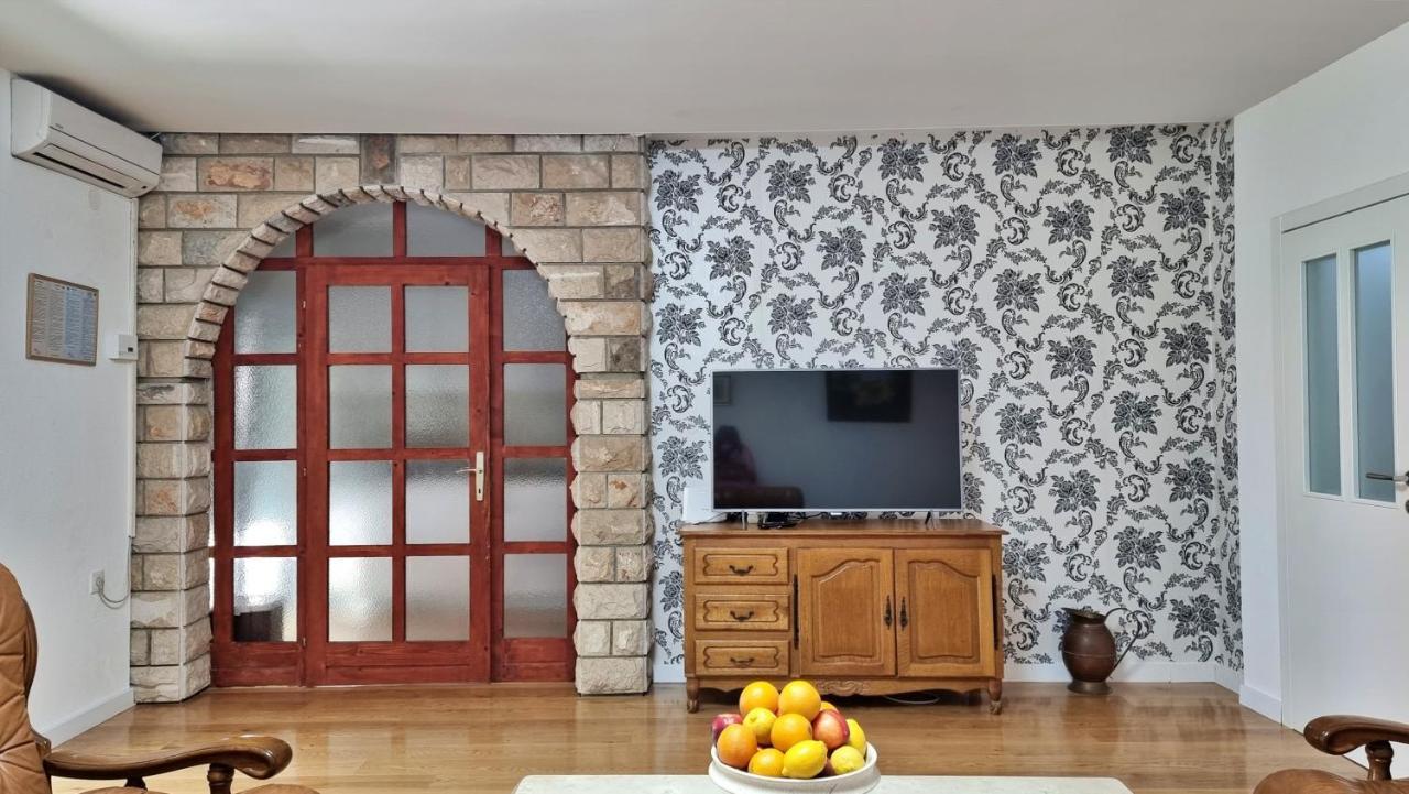 Iko Nemira Apartment *