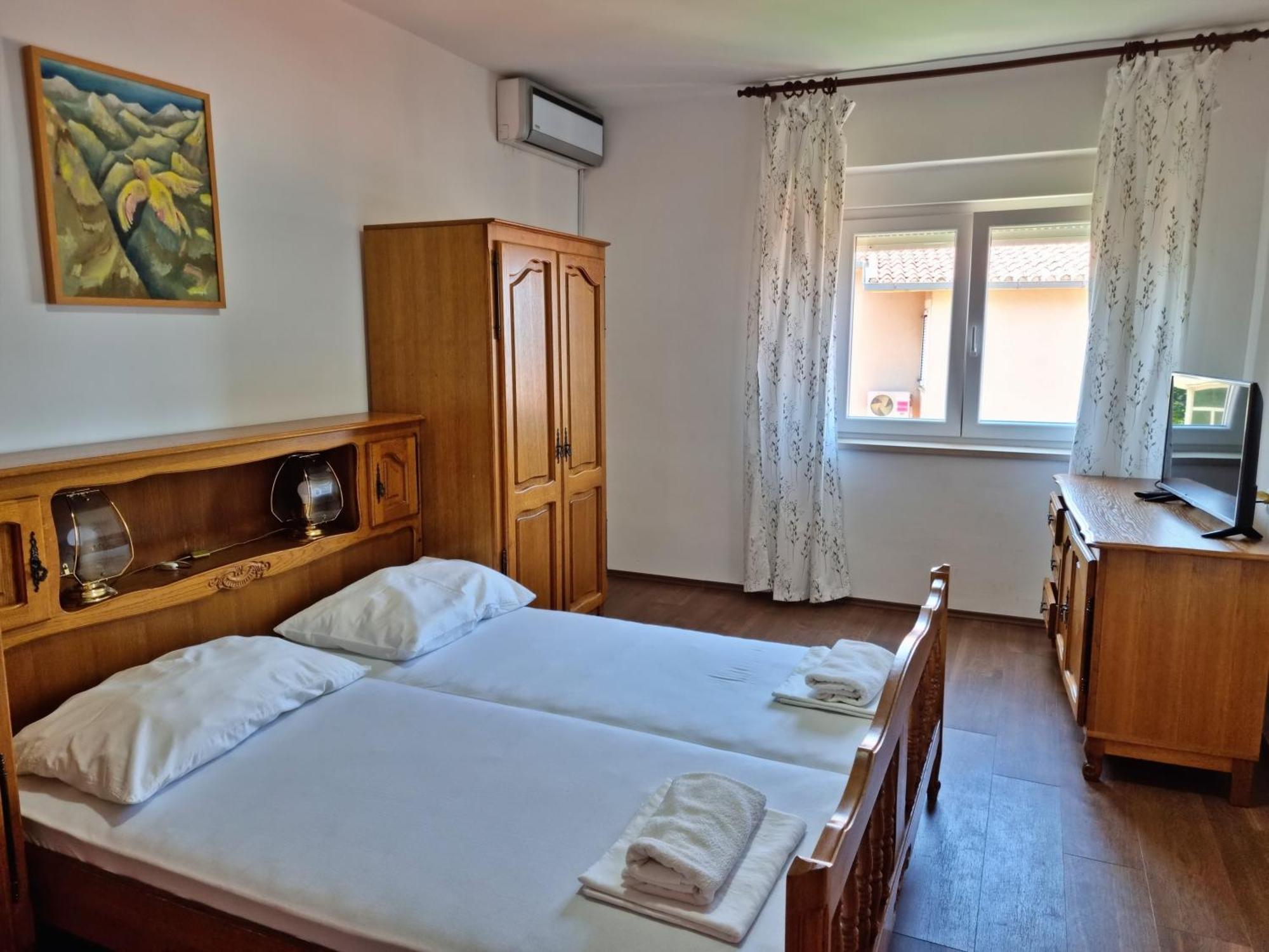 Iko Nemira Apartment *