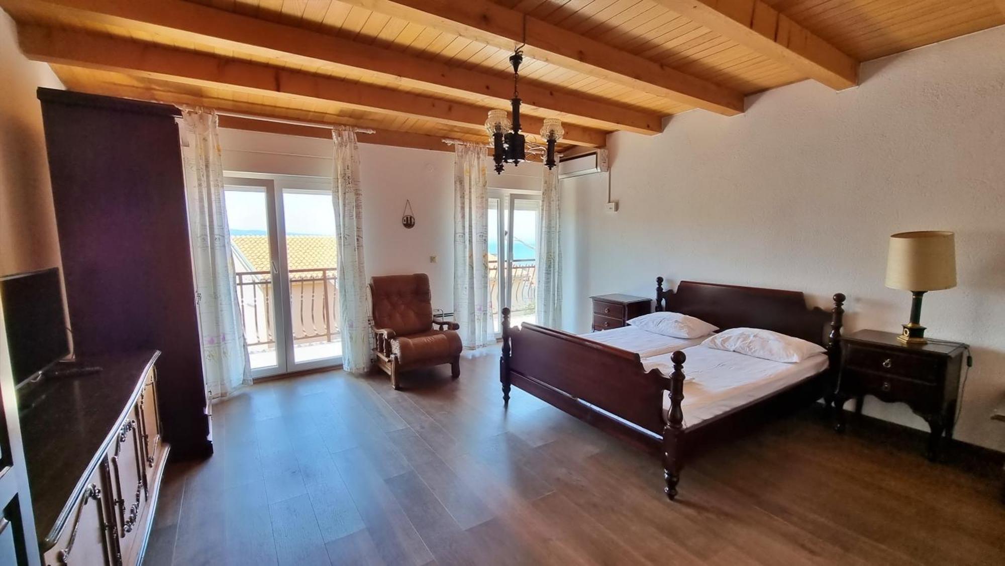 Apartment Iko Nemira Omis